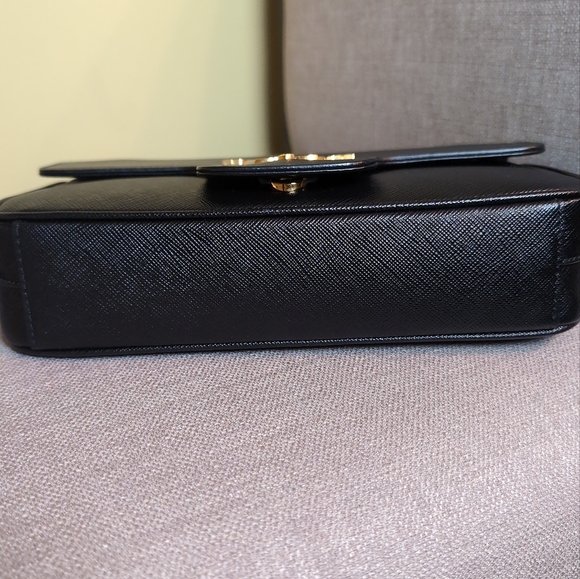 🚨 SOLD 🚨 Off Parada saffiano EUC - Picture 6 of 13